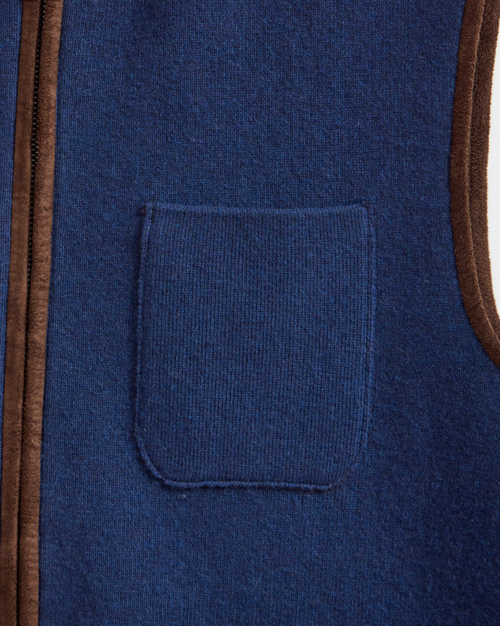Luxurious Cashmere Vest: Unmatched Softness and Comfort
